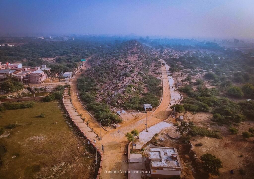 Goverdhan Parikrama: A Spiritual Odyssey Around the Sacred Hill 10 goverdhan prikrama 1