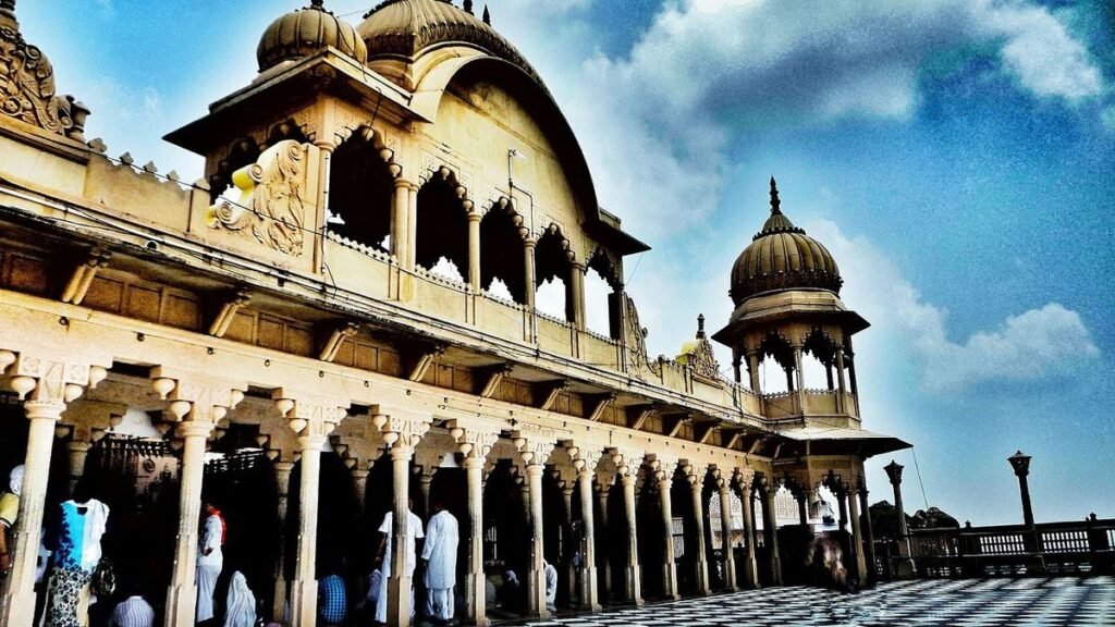 Radha’s Realm: Tracing the Footsteps of the Divine in Barsana 3 mandir